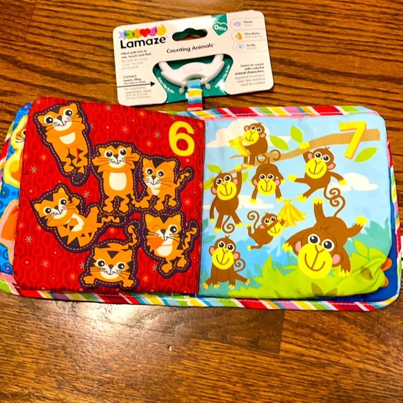 NWT Lamaze Counting Animals Soft Book - Picture 4 of 6